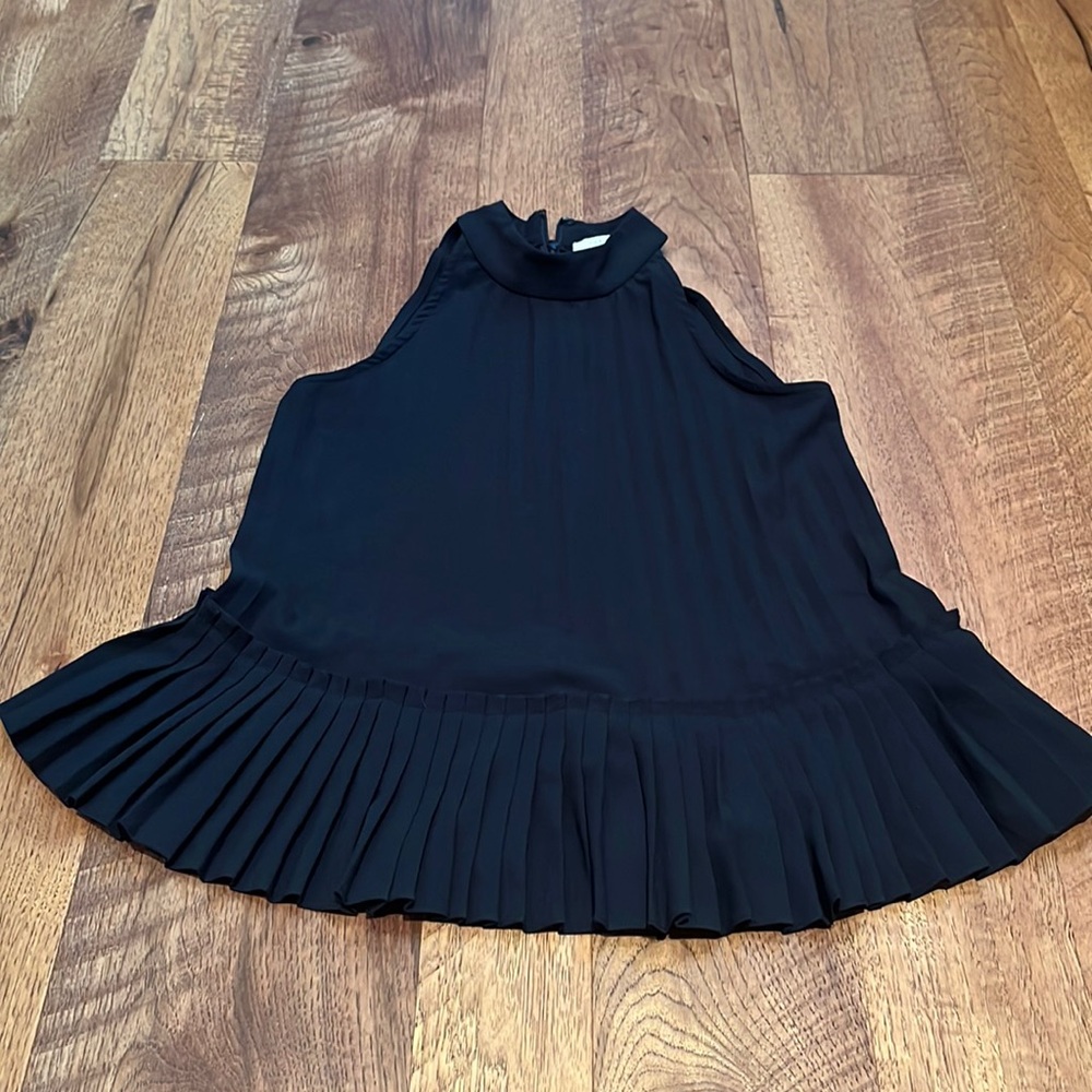 Nicole Miller Artelier Woman’s Sleeveless Blouse Size P